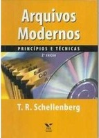 Capa do livro "Arquivos Modernos"