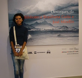 Eu, mais baby do que sou hoje, visitando a BBM.